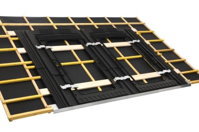 Easy Roof Integration Kit Umbra Solar Pro Easy Roof Flat pour panneaux photovoltaïques intégrés en toiture étanchéité garantie à Brindas